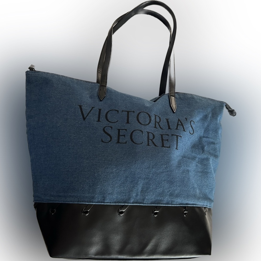 $19 sale New Victoria's Secret Denim/Faux Leather Zip Large Tote Bag was $60